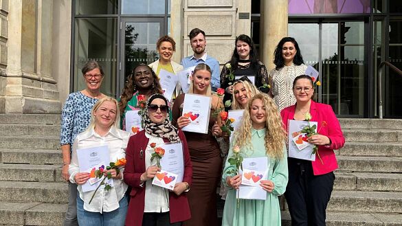 Staatlich geprüfte Erzieher:innen des KiTa Bremen Weiterbildungsprogrammes für Sozialpädagogische Assistent:innen