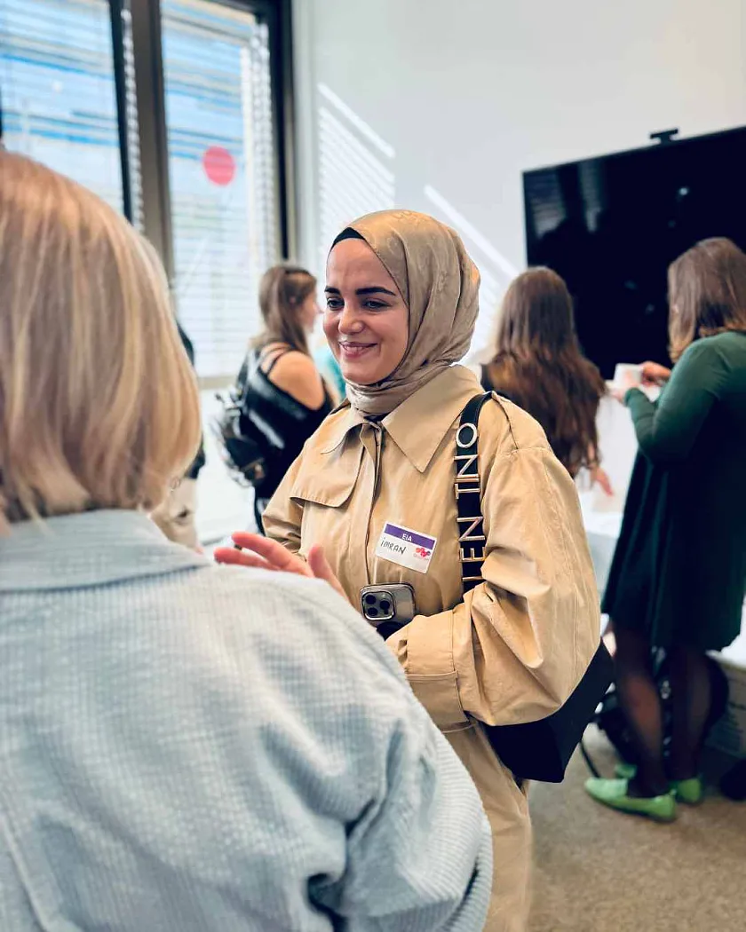 Neue Lernende im Austausch