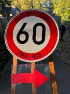Jubiläum Graubündener Straße: Schild 60 Jahre