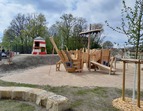 Kinder- und Familienzentrum Fährer Flur Außengelände Kletterschiff und Leuchtturm