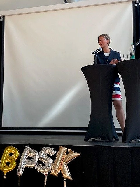 Petra Zsch&uuml;ntzsch bei der Schl&uuml;ssel&uuml;bergabe Bundesprogramm Sprach-Kitas