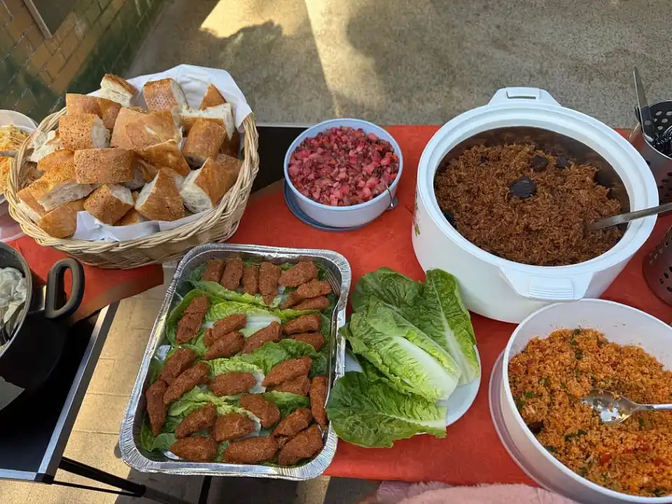 Jubil&auml;um Graub&uuml;ndener Stra&szlig;e: Buffet