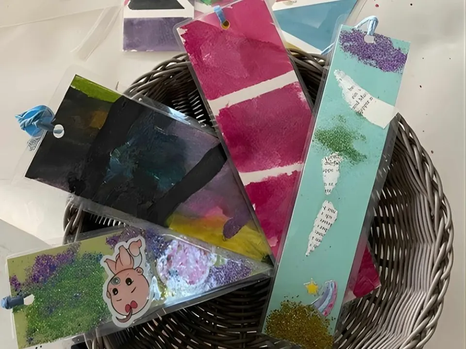 Selbstgebastelte Lesezeichen