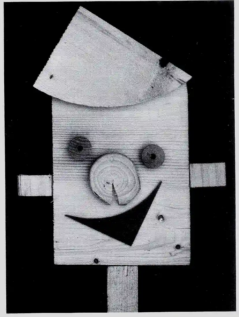 Friesenstra&szlig;e Holzgesichter