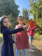 Impressionen von der Wunschbaum-Pflanzung im KuFZ Wasserturm