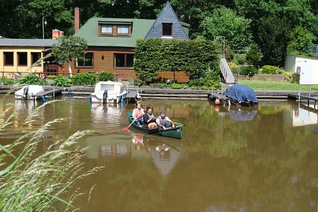 Kanutour KiTa Bremen | Mitarbeitenden im Boot