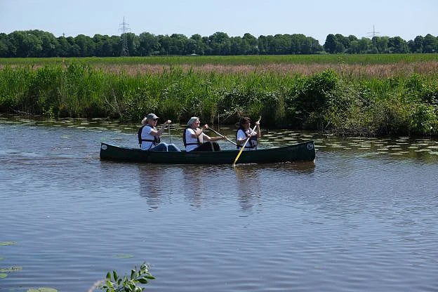 Kanutour KiTa Bremen | Mitarbeitenden im Boot
