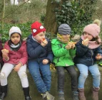 Kita-Kinder gehen raus - Stärkung an der frischen Luft 