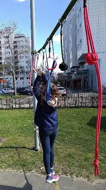 Klettern im Spielhaus/Treff Pf&auml;lzer Weg