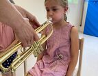PhilMobil | Kind an der Trompete