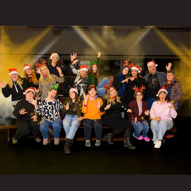 Weihnachtlicher Teamgru&szlig; aus dem Kinder- und Familienzentrum Reepschl&auml;gerstra&szlig;e