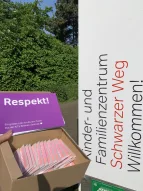 Box zum Tag der Kinderbetreuung beim Kinder- und Familienzentrum Schwarzer Weg