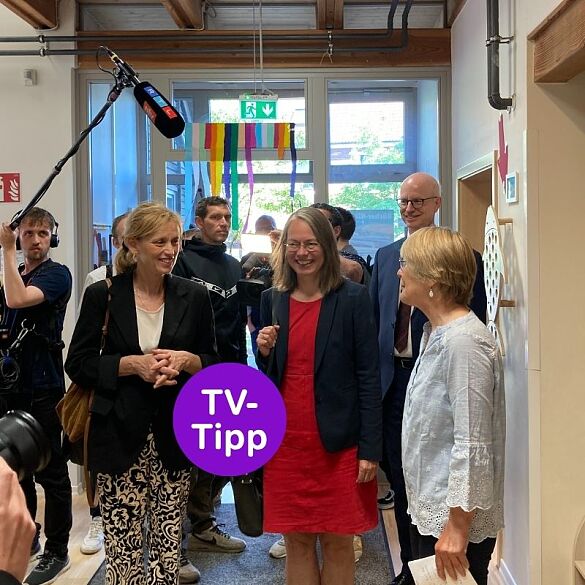 Bundesministerin Prien zu Gast bei KiTa Bremen