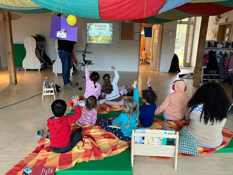 Vorlesewoche im Waller Park: Bilderbuchkino