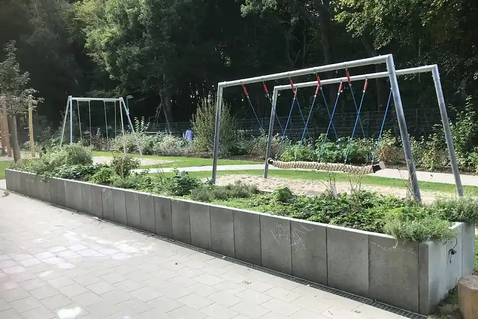 Au&szlig;engel&auml;nde  Kinder- und Familienzentrum Otto-Brenner-Allee