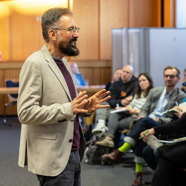 Professor Doktor André Frank Zimpel während seines Vortrages 